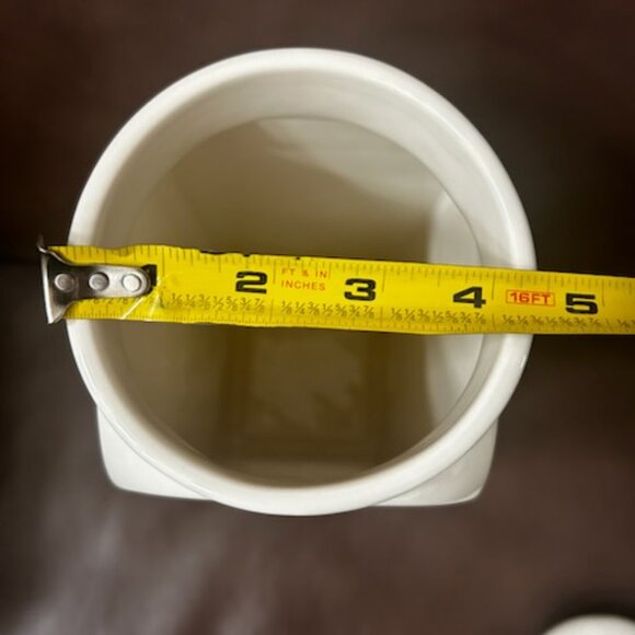 Vintage Large Ceramic Pasta Canister From Claire Wilson's "Point Claire" Country - Picture 9 of 10